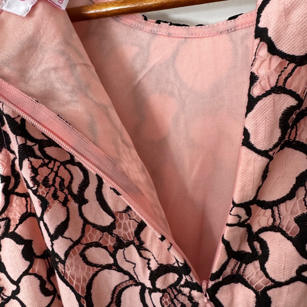 NWT ULTRAPINK SZ M Fit & flare fully lined round neck 2 tone lace hidden zipper - Picture 9 of 13